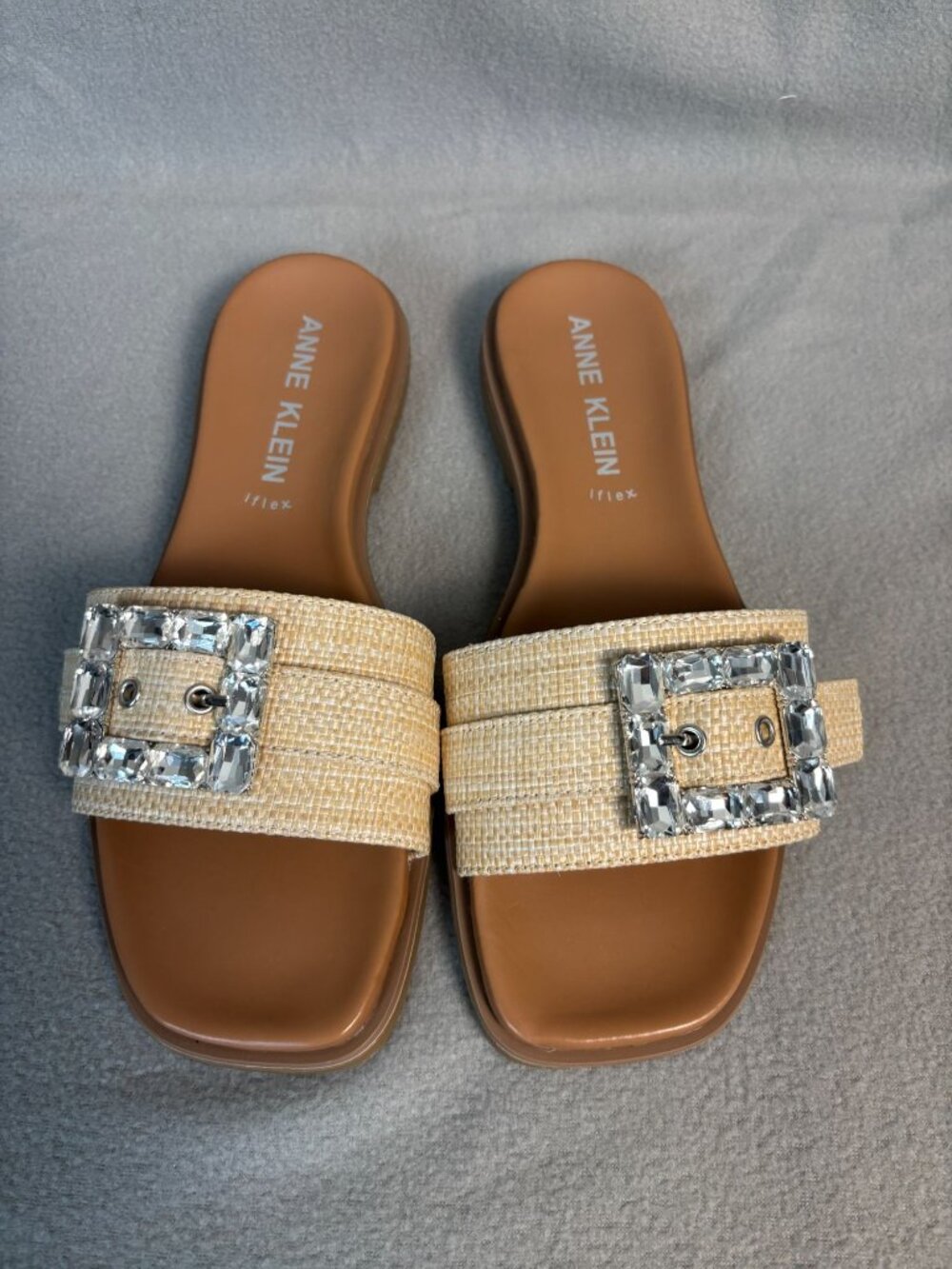 Anne Klein Capara Sandals Raffia Buckle With Crystal Accents Size 9M Beige NWOB. - Picture 2 of 8